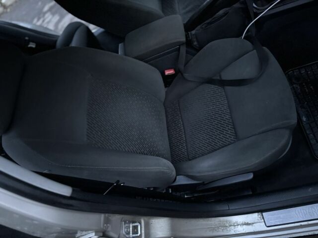 Сірий Шкода Суперб, об'ємом двигуна 1.9 л та пробігом 327 тис. км за 1950 $, фото 17 на Automoto.ua