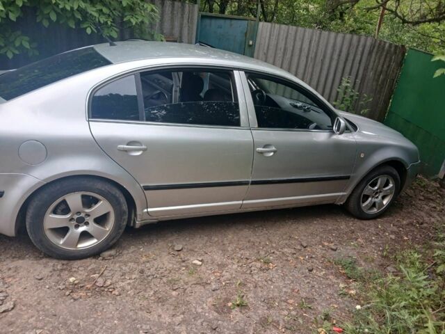 Сірий Шкода Суперб, об'ємом двигуна 0 л та пробігом 200 тис. км за 2401 $, фото 8 на Automoto.ua