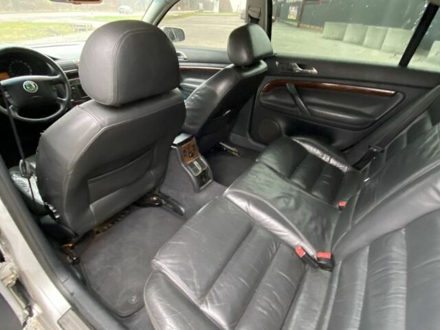 Серый Шкода Суперб, объемом двигателя 1.9 л и пробегом 337 тыс. км за 5500 $, фото 6 на Automoto.ua