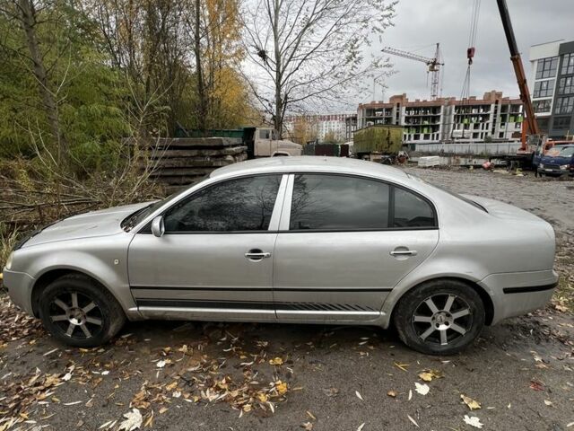 Шкода Суперб 2005 у Києві на Automoto.ua Сірий Шкода Суперб, об'ємом двигуна 1.8 л та пробігом 250 тис. км за 3000 $, фото 3 на Automoto.ua