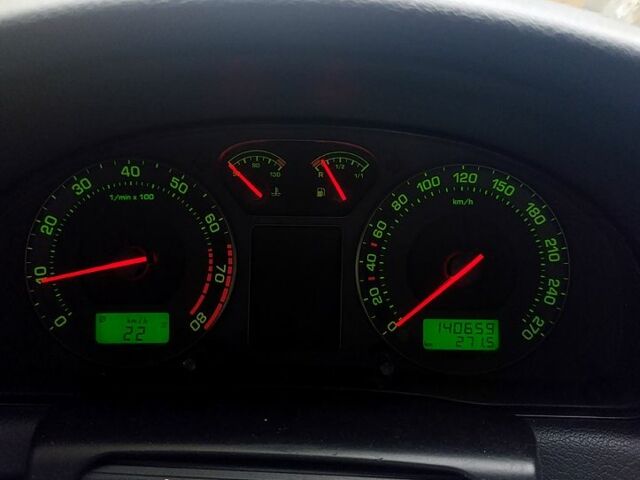 Сірий Шкода Суперб, об'ємом двигуна 1.8 л та пробігом 140 тис. км за 6200 $, фото 5 на Automoto.ua