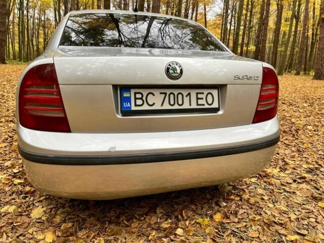 Серый Шкода Суперб, объемом двигателя 1.8 л и пробегом 300 тыс. км за 5300 $, фото 3 на Automoto.ua