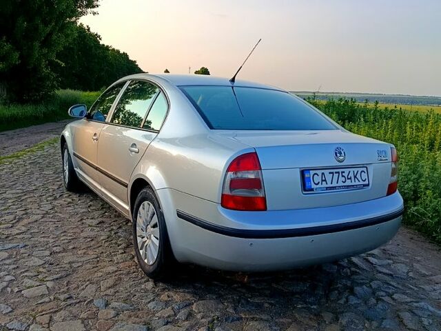 Сірий Шкода Суперб, об'ємом двигуна 1.8 л та пробігом 290 тис. км за 5550 $, фото 1 на Automoto.ua