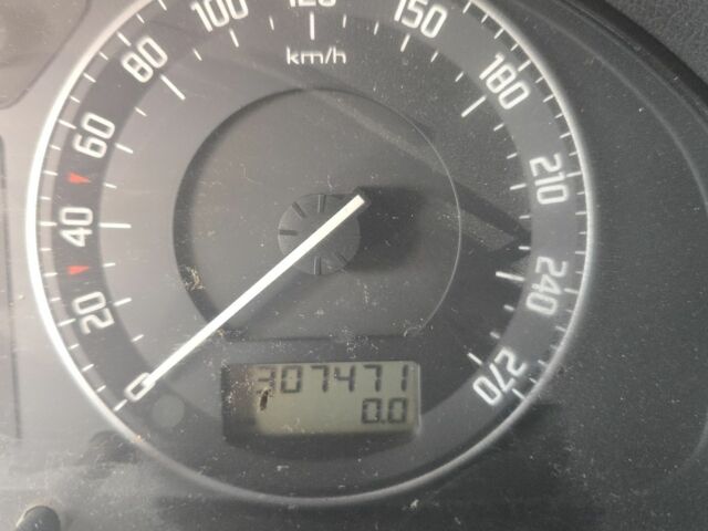 Серый Шкода Суперб, объемом двигателя 1.8 л и пробегом 308 тыс. км за 4100 $, фото 2 на Automoto.ua