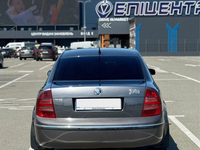 Серый Шкода Суперб, объемом двигателя 1.9 л и пробегом 345 тыс. км за 7500 $, фото 2 на Automoto.ua