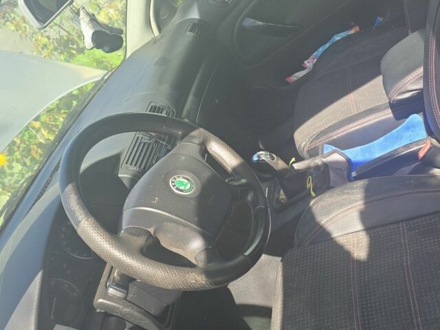 Серый Шкода Суперб, объемом двигателя 1.8 л и пробегом 308 тыс. км за 4100 $, фото 1 на Automoto.ua