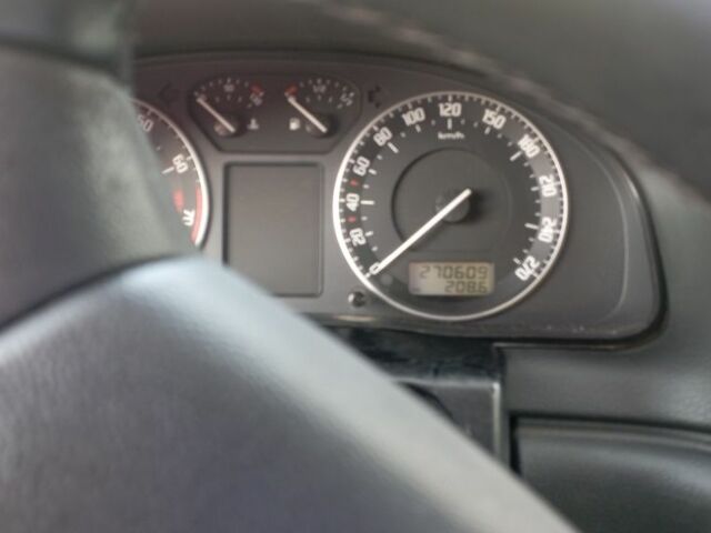 Сірий Шкода Суперб, об'ємом двигуна 1.8 л та пробігом 270 тис. км за 4500 $, фото 3 на Automoto.ua