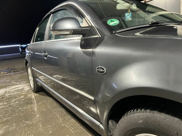 Сірий Шкода Суперб, об'ємом двигуна 2 л та пробігом 258 тис. км за 6200 $, фото 6 на Automoto.ua