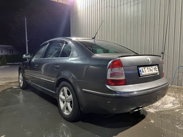 Сірий Шкода Суперб, об'ємом двигуна 2 л та пробігом 258 тис. км за 6200 $, фото 2 на Automoto.ua