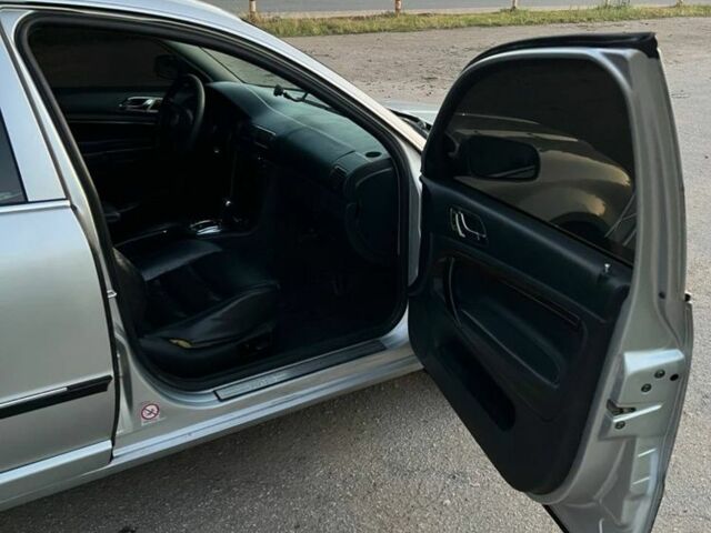 Серый Шкода Суперб, объемом двигателя 1.9 л и пробегом 482 тыс. км за 5100 $, фото 1 на Automoto.ua