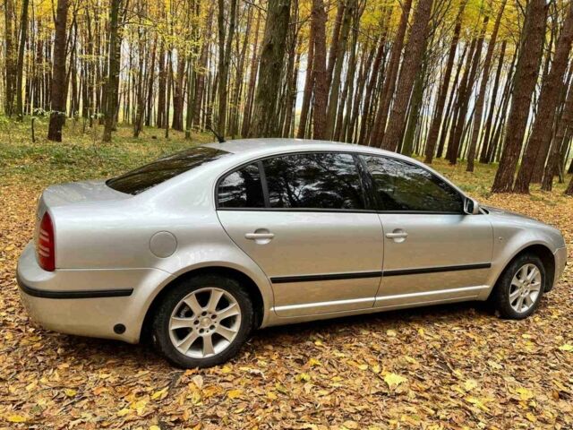 Серый Шкода Суперб, объемом двигателя 1.8 л и пробегом 300 тыс. км за 5300 $, фото 6 на Automoto.ua