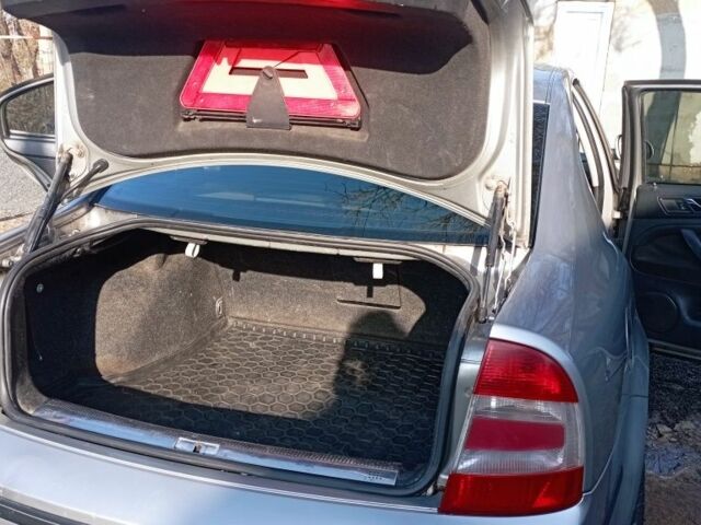 Сірий Шкода Суперб, об'ємом двигуна 1.8 л та пробігом 270 тис. км за 4500 $, фото 7 на Automoto.ua