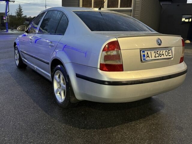 Серый Шкода Суперб, объемом двигателя 1.8 л и пробегом 270 тыс. км за 4199 $, фото 2 на Automoto.ua