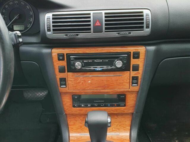 Серый Шкода Суперб, объемом двигателя 1.8 л и пробегом 168 тыс. км за 6060 $, фото 1 на Automoto.ua