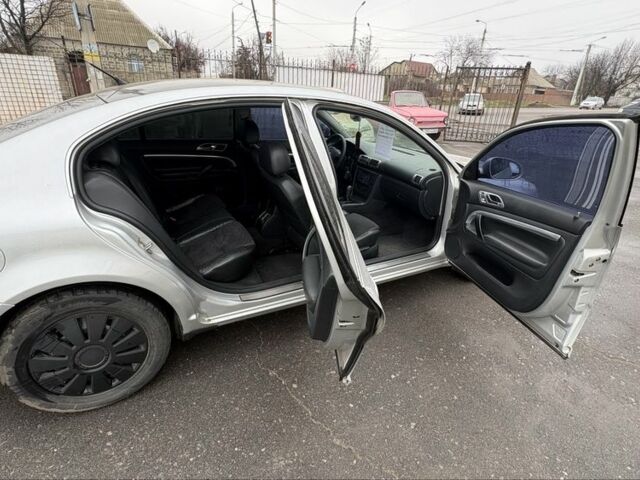 Сірий Шкода Суперб, об'ємом двигуна 2.5 л та пробігом 298 тис. км за 5300 $, фото 4 на Automoto.ua