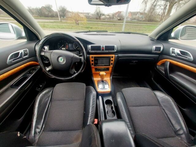 Серый Шкода Суперб, объемом двигателя 1.8 л и пробегом 241 тыс. км за 4600 $, фото 6 на Automoto.ua