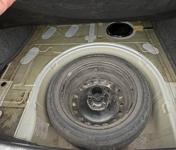 Сірий Шкода Суперб, об'ємом двигуна 2.5 л та пробігом 298 тис. км за 5300 $, фото 7 на Automoto.ua