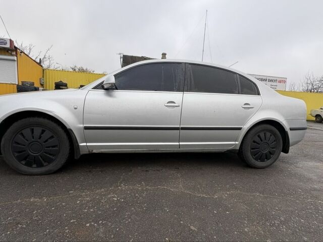 Сірий Шкода Суперб, об'ємом двигуна 2.5 л та пробігом 298 тис. км за 5300 $, фото 1 на Automoto.ua