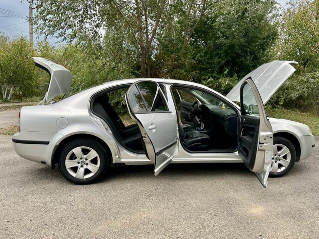 Сірий Шкода Суперб, об'ємом двигуна 1.8 л та пробігом 360 тис. км за 4990 $, фото 15 на Automoto.ua