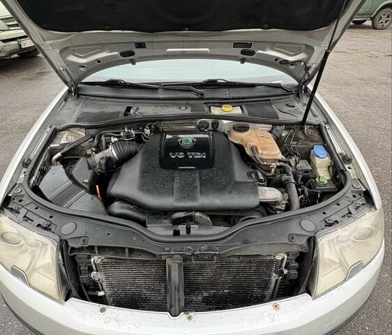 Сірий Шкода Суперб, об'ємом двигуна 2.5 л та пробігом 298 тис. км за 5300 $, фото 6 на Automoto.ua