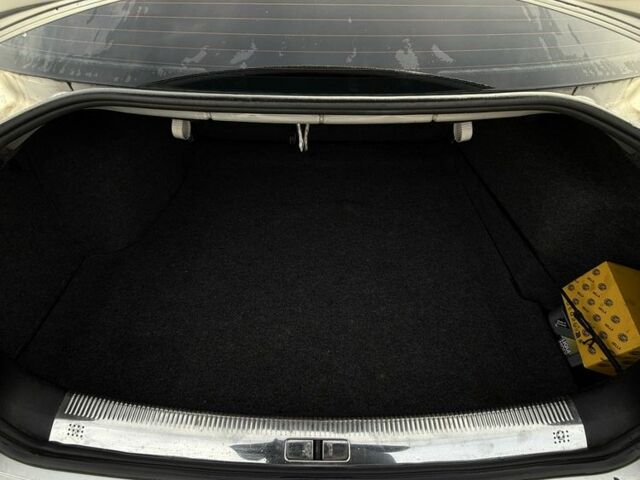 Сірий Шкода Суперб, об'ємом двигуна 1.9 л та пробігом 260 тис. км за 2990 $, фото 9 на Automoto.ua