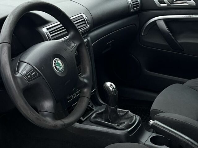 Серый Шкода Суперб, объемом двигателя 1.9 л и пробегом 380 тыс. км за 3250 $, фото 8 на Automoto.ua