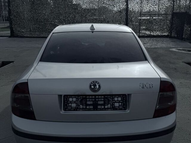 Сірий Шкода Суперб, об'ємом двигуна 1.9 л та пробігом 260 тис. км за 2990 $, фото 5 на Automoto.ua