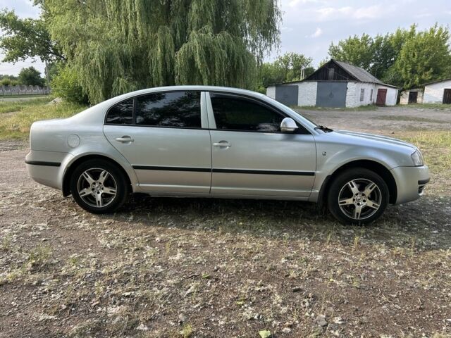 Сірий Шкода Суперб, об'ємом двигуна 1.8 л та пробігом 304 тис. км за 5000 $, фото 4 на Automoto.ua