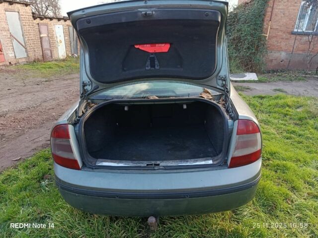 Серый Шкода Суперб, объемом двигателя 0 л и пробегом 250 тыс. км за 2200 $, фото 2 на Automoto.ua