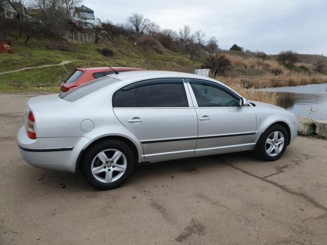 Серый Шкода Суперб, объемом двигателя 1.8 л и пробегом 168 тыс. км за 6060 $, фото 16 на Automoto.ua