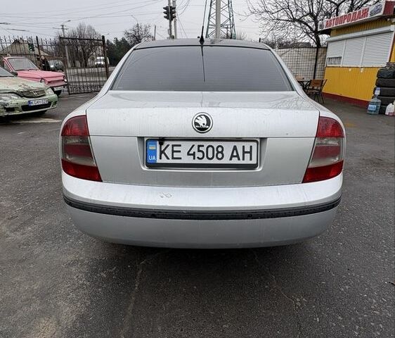 Сірий Шкода Суперб, об'ємом двигуна 2.5 л та пробігом 298 тис. км за 5300 $, фото 3 на Automoto.ua