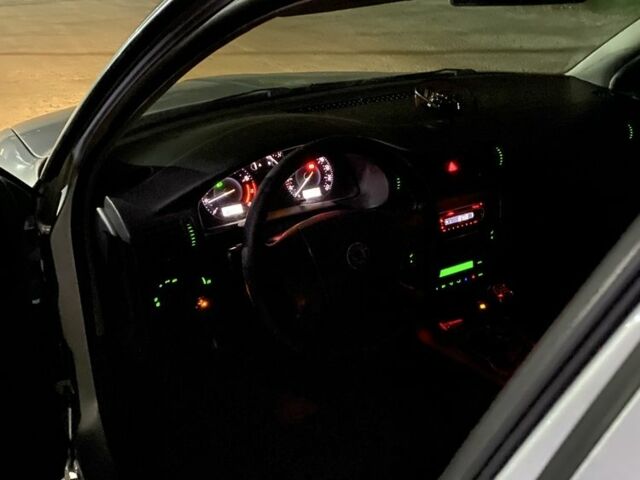 Серый Шкода Суперб, объемом двигателя 1.8 л и пробегом 392 тыс. км за 4600 $, фото 15 на Automoto.ua