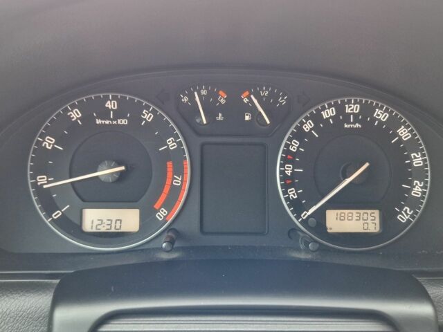 Сірий Шкода Суперб, об'ємом двигуна 1.8 л та пробігом 188 тис. км за 5750 $, фото 21 на Automoto.ua