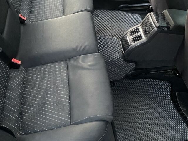 Серый Шкода Суперб, объемом двигателя 1.8 л и пробегом 383 тыс. км за 5000 $, фото 7 на Automoto.ua