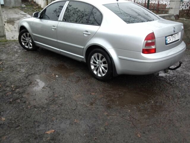 Серый Шкода Суперб, объемом двигателя 1.8 л и пробегом 195 тыс. км за 6200 $, фото 4 на Automoto.ua