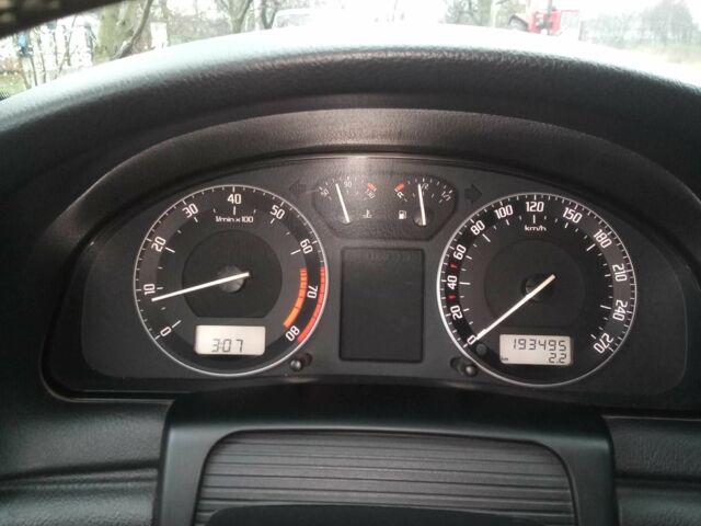 Серый Шкода Суперб, объемом двигателя 1.8 л и пробегом 195 тыс. км за 6200 $, фото 12 на Automoto.ua