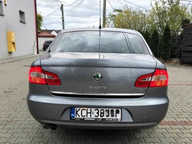 Серый Шкода Суперб, объемом двигателя 1.8 л и пробегом 170 тыс. км за 2100 $, фото 5 на Automoto.ua