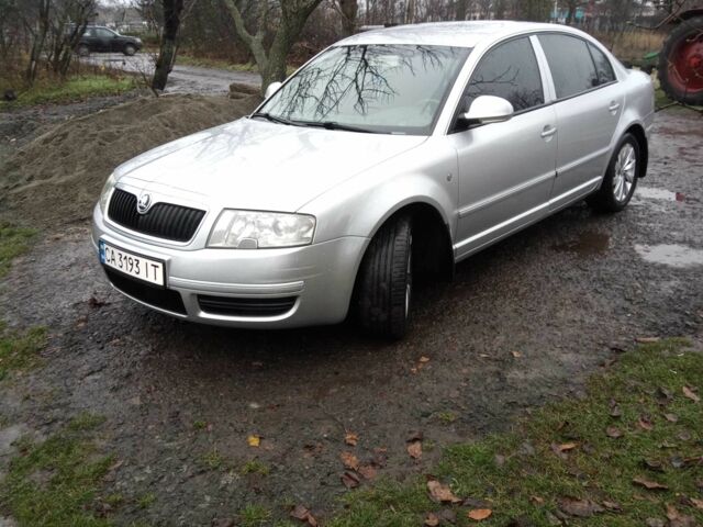 Серый Шкода Суперб, объемом двигателя 1.8 л и пробегом 195 тыс. км за 6200 $, фото 5 на Automoto.ua