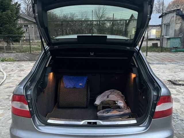 Серый Шкода Суперб, объемом двигателя 2 л и пробегом 360 тыс. км за 7800 $, фото 6 на Automoto.ua