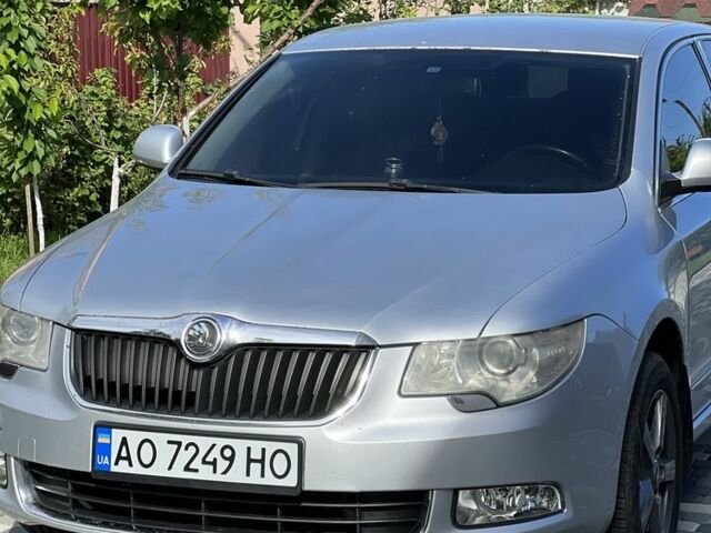 Сірий Шкода Суперб, об'ємом двигуна 2 л та пробігом 316 тис. км за 9500 $, фото 1 на Automoto.ua