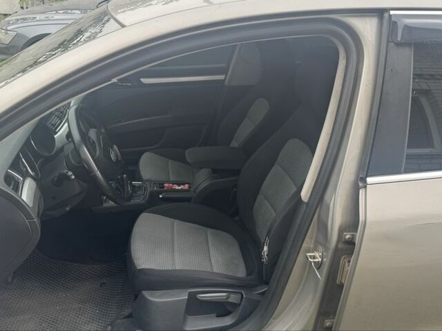 Серый Шкода Суперб, объемом двигателя 1.6 л и пробегом 240 тыс. км за 7000 $, фото 4 на Automoto.ua