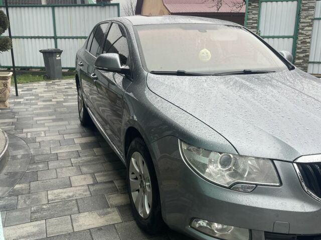 Сірий Шкода Суперб, об'ємом двигуна 2 л та пробігом 249 тис. км за 8700 $, фото 2 на Automoto.ua