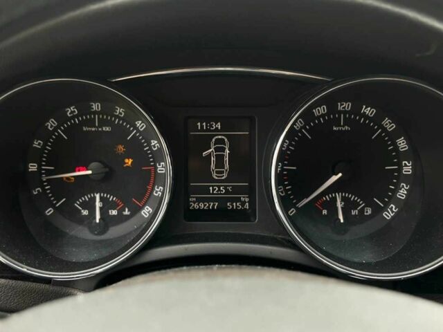 Серый Шкода Суперб, объемом двигателя 2 л и пробегом 269 тыс. км за 10700 $, фото 13 на Automoto.ua