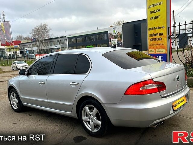 Сірий Шкода Суперб, об'ємом двигуна 2 л та пробігом 316 тис. км за 9300 $, фото 3 на Automoto.ua