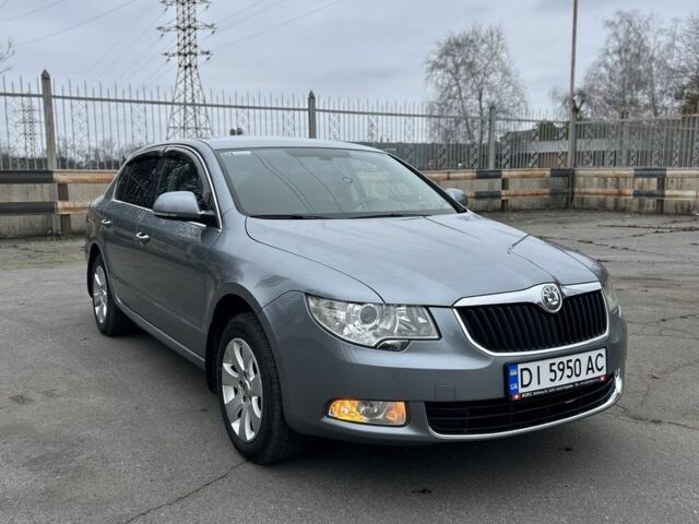 Сірий Шкода Суперб, об'ємом двигуна 1.8 л та пробігом 193 тис. км за 8200 $, фото 2 на Automoto.ua