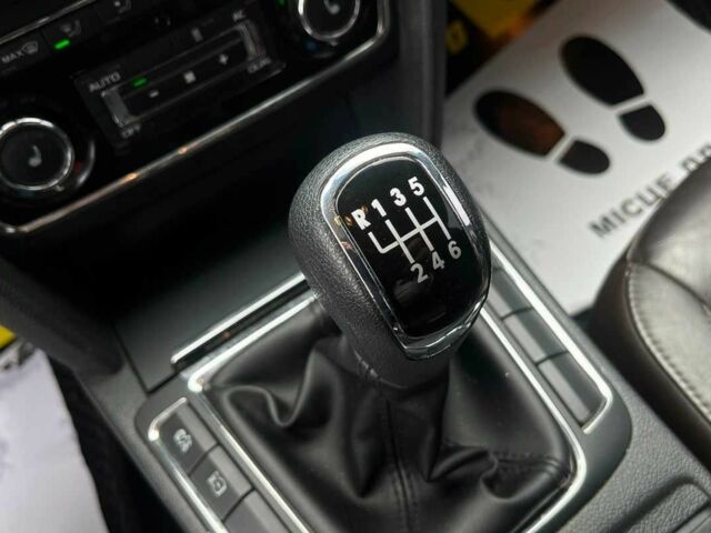 Серый Шкода Суперб, объемом двигателя 2 л и пробегом 269 тыс. км за 10700 $, фото 18 на Automoto.ua