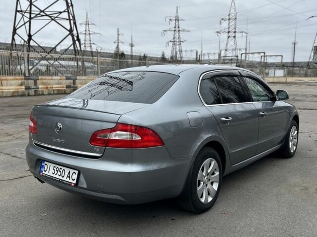 Сірий Шкода Суперб, об'ємом двигуна 1.8 л та пробігом 193 тис. км за 8200 $, фото 3 на Automoto.ua