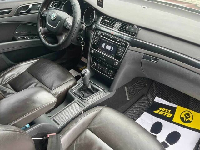 Серый Шкода Суперб, объемом двигателя 2 л и пробегом 269 тыс. км за 10700 $, фото 21 на Automoto.ua