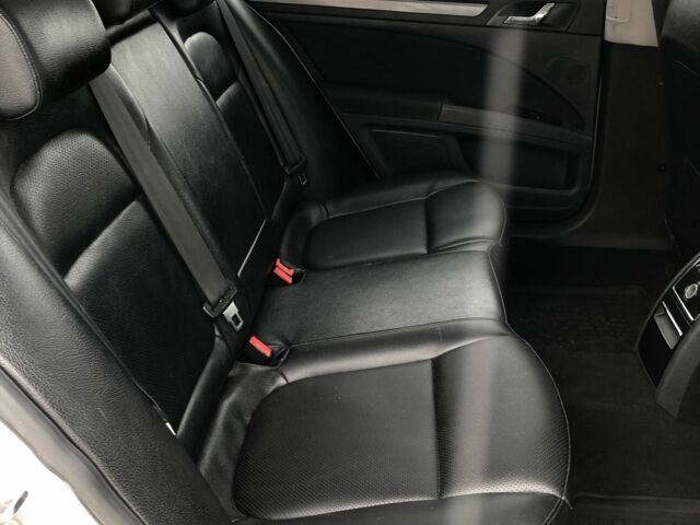 Серый Шкода Суперб, объемом двигателя 1.6 л и пробегом 211 тыс. км за 11100 $, фото 3 на Automoto.ua