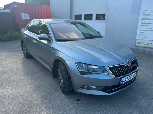 Сірий Шкода Суперб, об'ємом двигуна 1.8 л та пробігом 280 тис. км за 16600 $, фото 1 на Automoto.ua